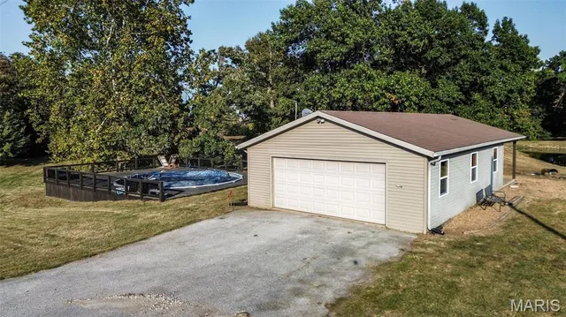 $410,000 | 4988 White Deer Lane, Brighton, IL 62012