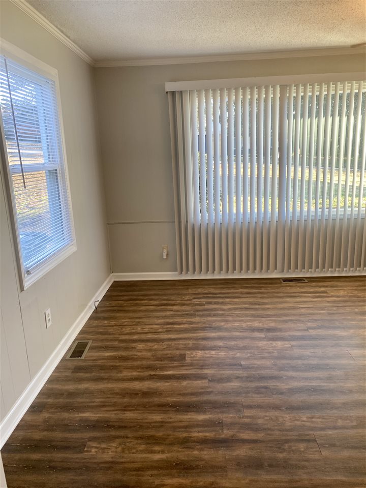 785 Ridgedale Drive Spartanburg, SC 29306 - Photo 4 of 20 Dining Room