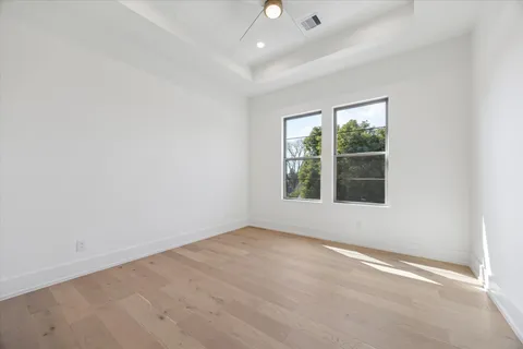 $1,599,000 | 710 East 18th Street, Houston, TX 77008