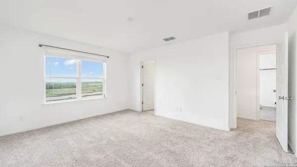 $1,800 | 4306 Admirals Bend, Converse, TX 78109