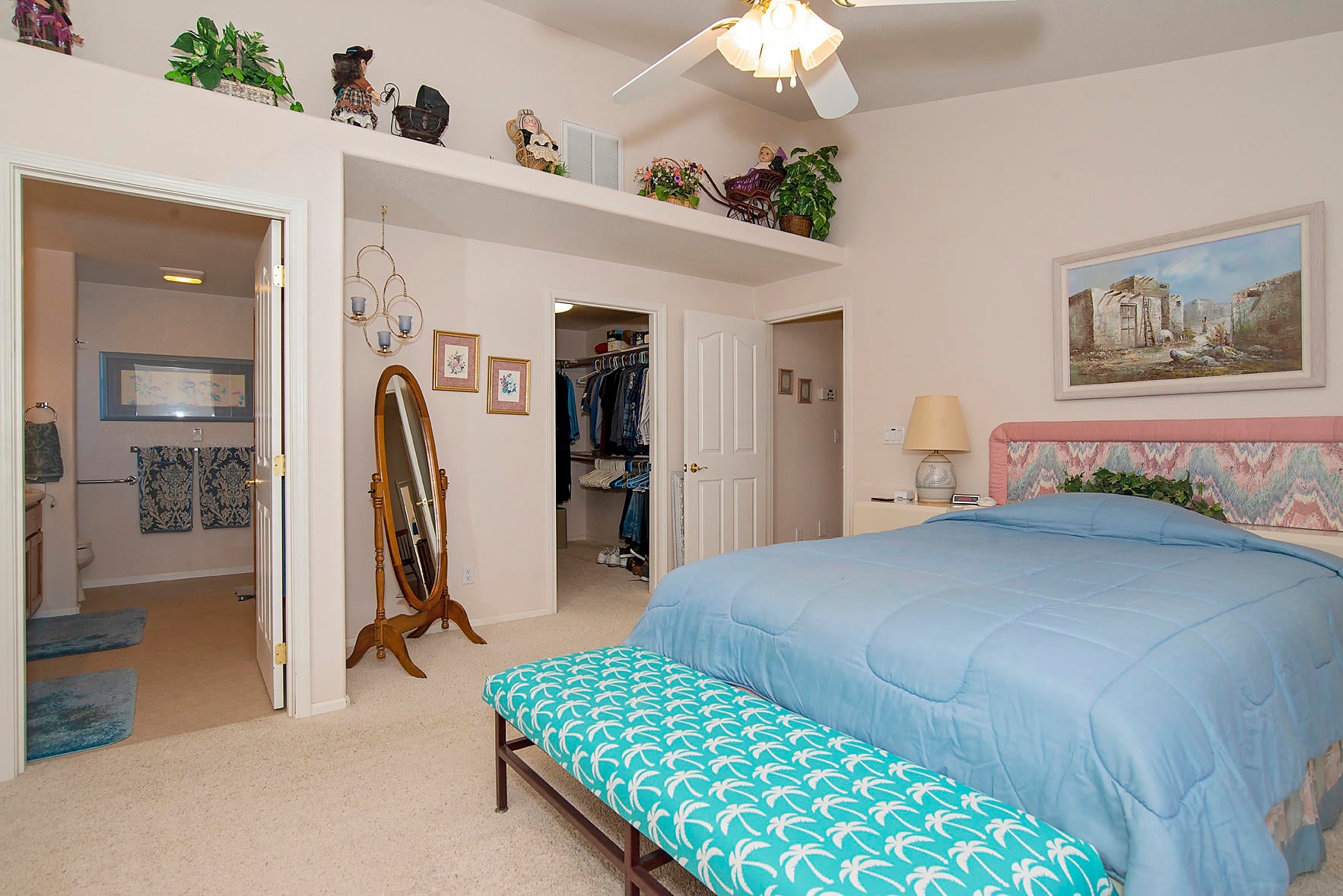 2462 Rabun Way Central Point, OR 97502 - Photo 13 of 31 Master Bedroom