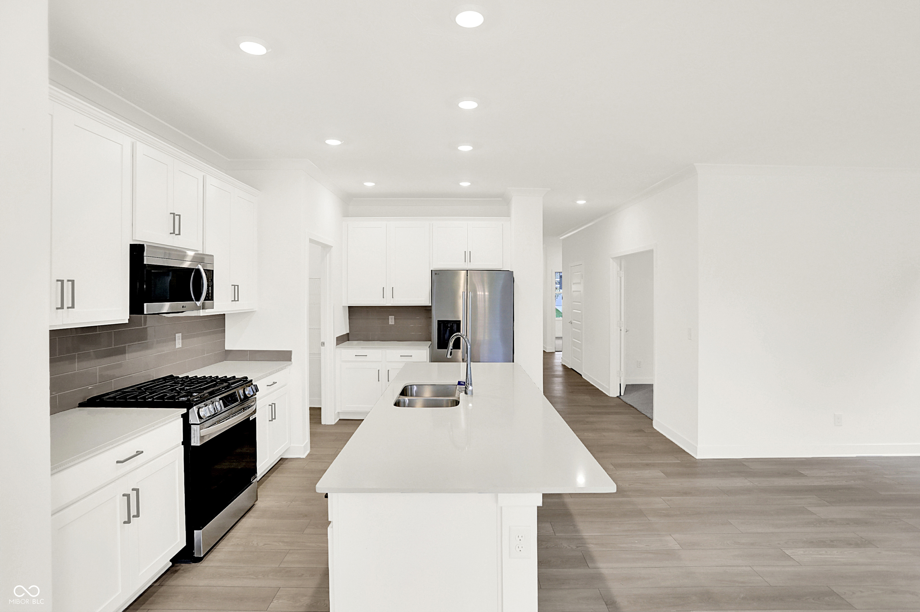 5351 Nettleton Way Avon, IN 46123 - Photo 14 of 37