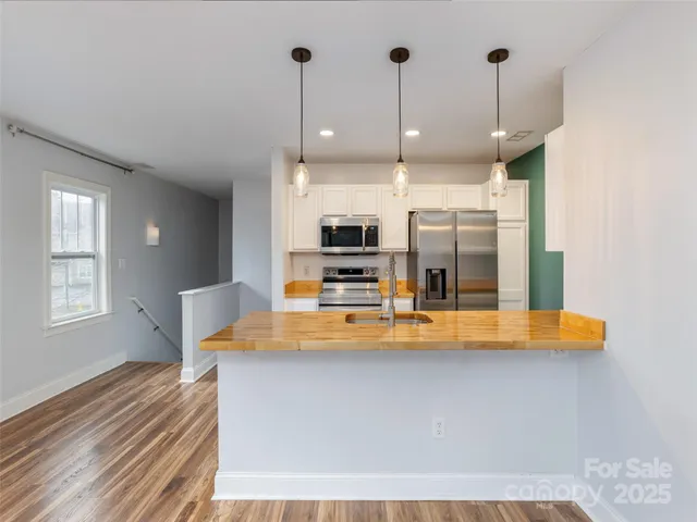 $299,000 | 40 Foxden Drive, Unit 204, Fletcher, NC 28732