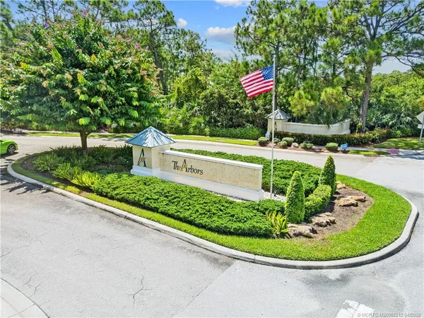 $950,000 | 5513 Southeast Forest Glade Trail, Hobe Sound, FL 33455