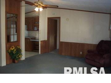9530 East Meadows Road Mount Vernon, IL 62864 - Photo 2 of 7