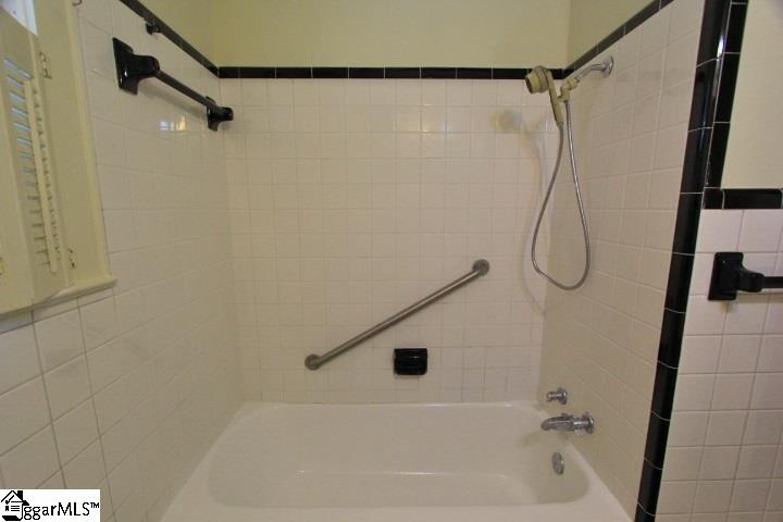 101 Ridgeway Drive Greenville, SC 29607 - Photo 18 of 27