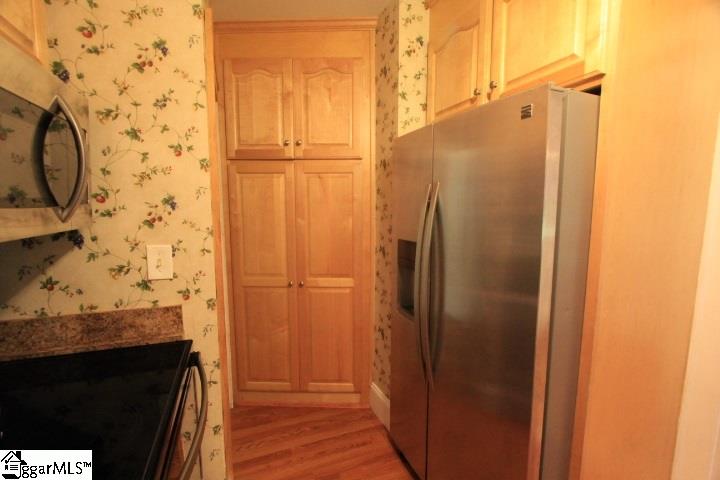 101 Ridgeway Drive Greenville, SC 29607 - Photo 10 of 27