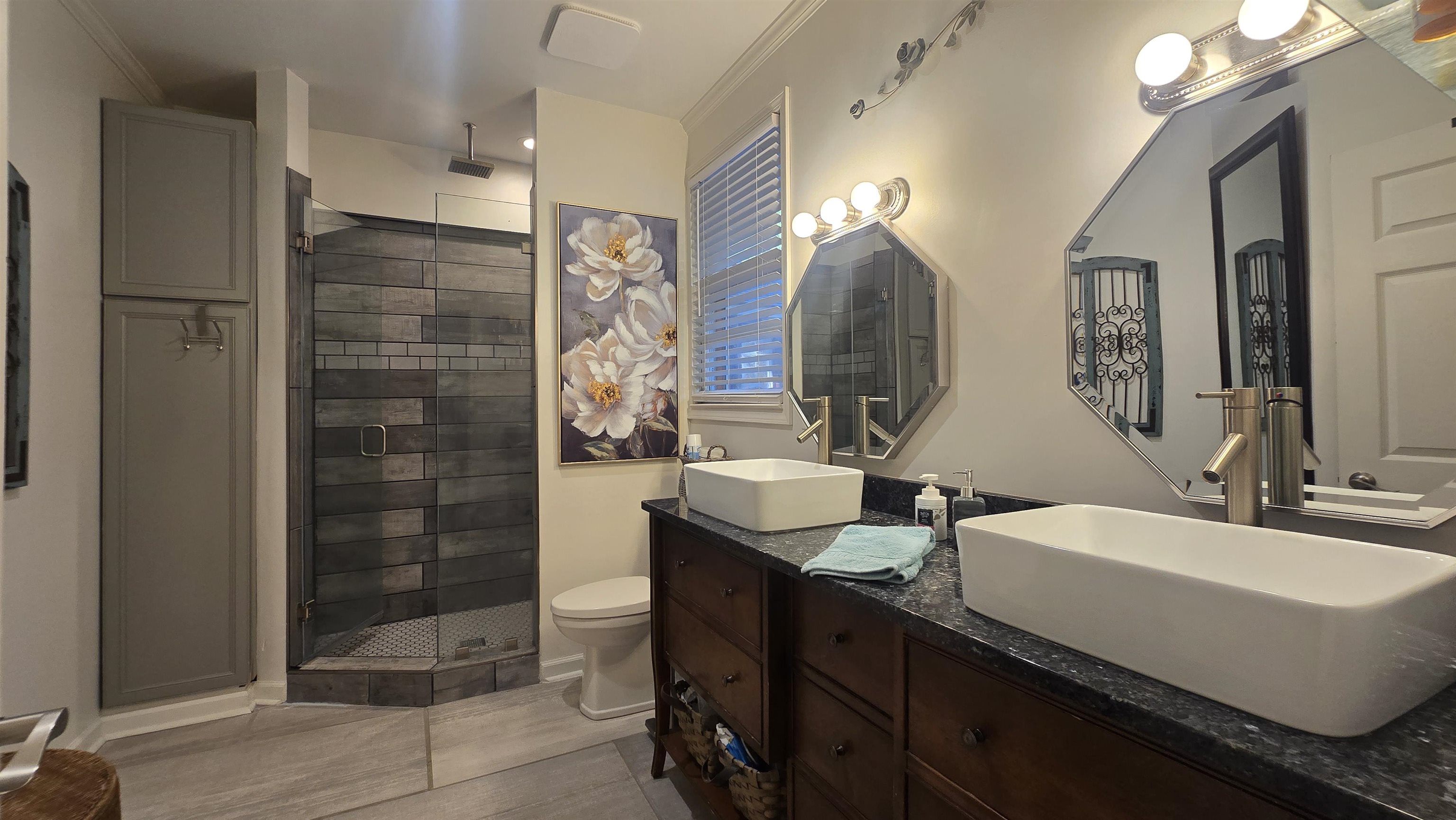 1639 Colonial Road Memphis, TN 38117 - Photo 12 of 18 Gallery Image 12