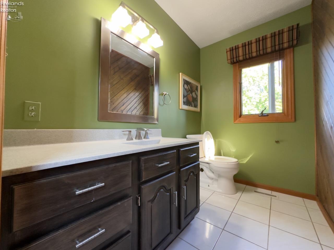 1415 East Strub Road Sandusky, OH 44870 - Photo 9 of 14 Gallery Image 9