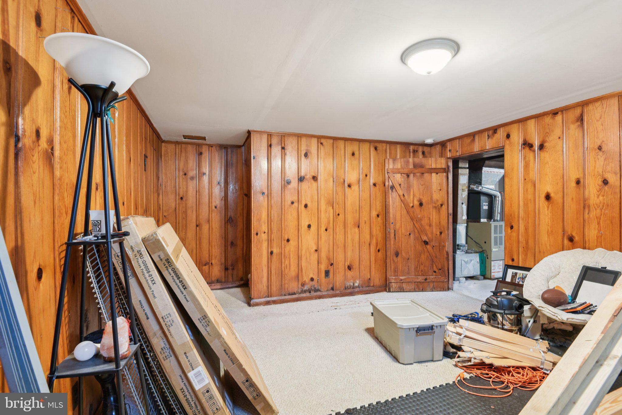 601 Braeside Road Baltimore, MD 21229 - Photo 19 of 24 Cozy space with warm wood accents.