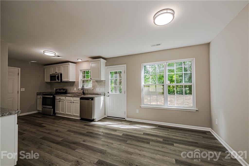 722 West Craighead Road Charlotte, NC 28206 - Photo 6 of 29 Gallery Image 6