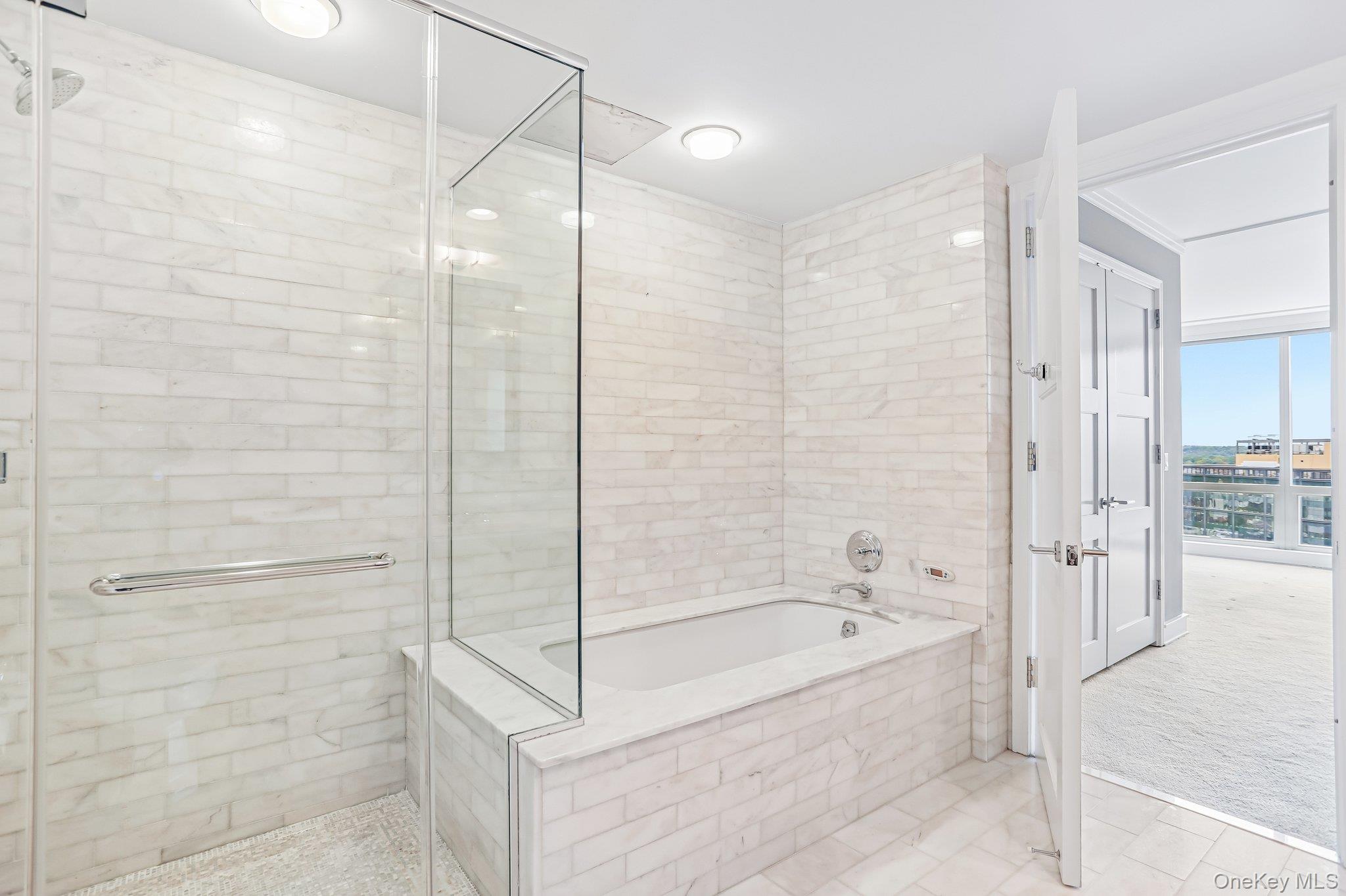 1 Renaissance Square, Unit 25G White Plains, NY 10601 - Photo 11 of 22