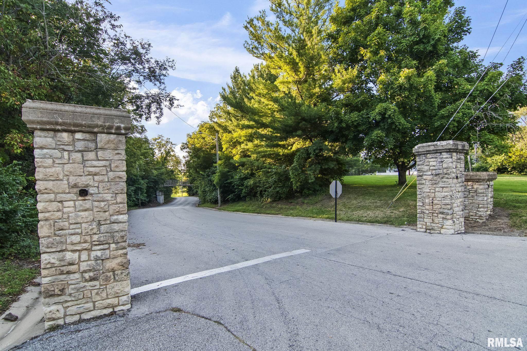2085 West Eldorado Street Decatur, IL 62522 - Photo 50 of 52 Gallery Image 50