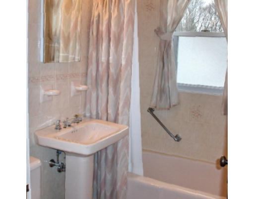 185 Playstead Road Medford, MA 02155 - Photo 9 of 10 Gallery Image 9