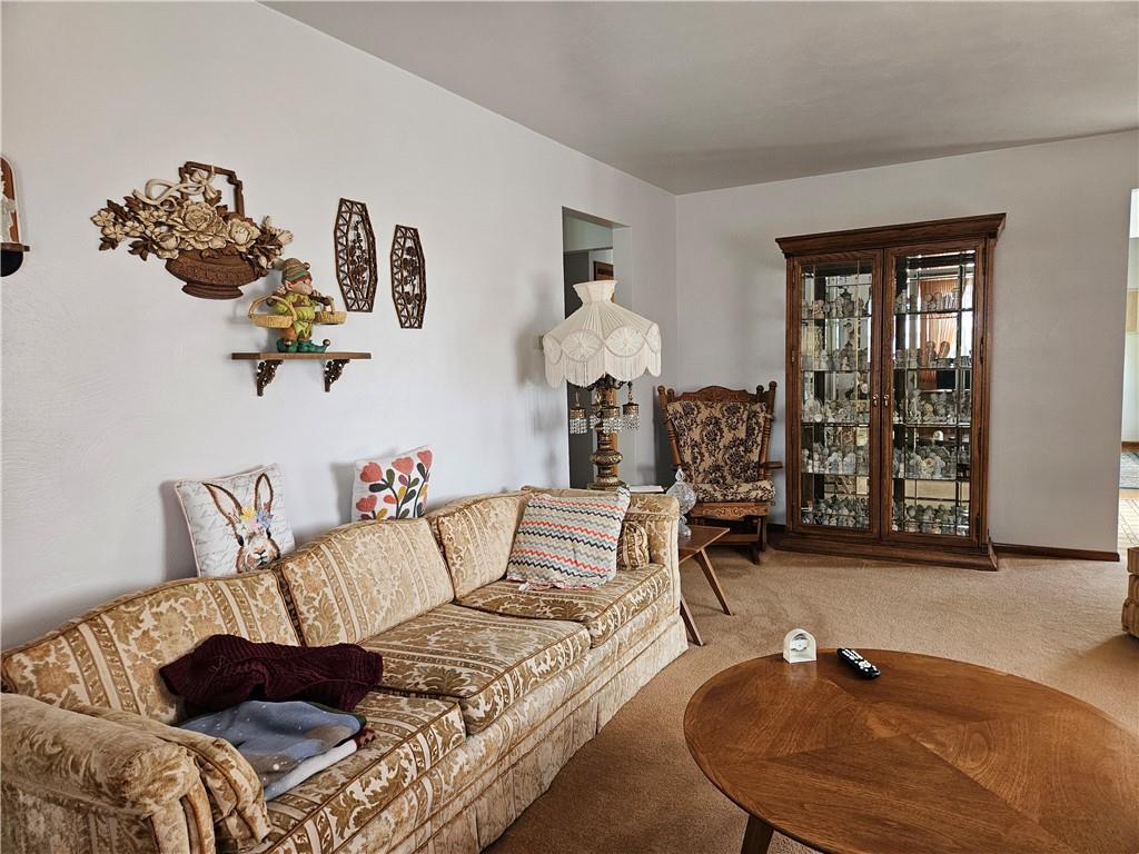 412 Cole Road Sarver, PA 16055 - Photo 21 of 48 a living room with furniture flowerpot and window