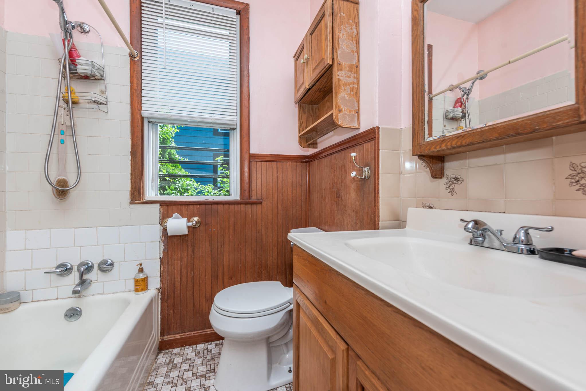 5111 Ardmore Way Baltimore, MD 21206 - Photo 11 of 31