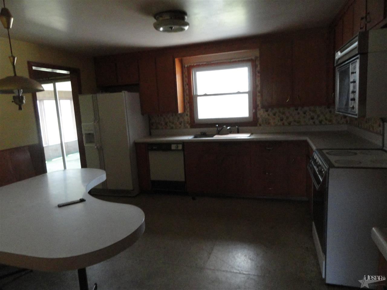 8222 Northwest Winchester Road Decatur, IN 46733 - Photo 9 of 20