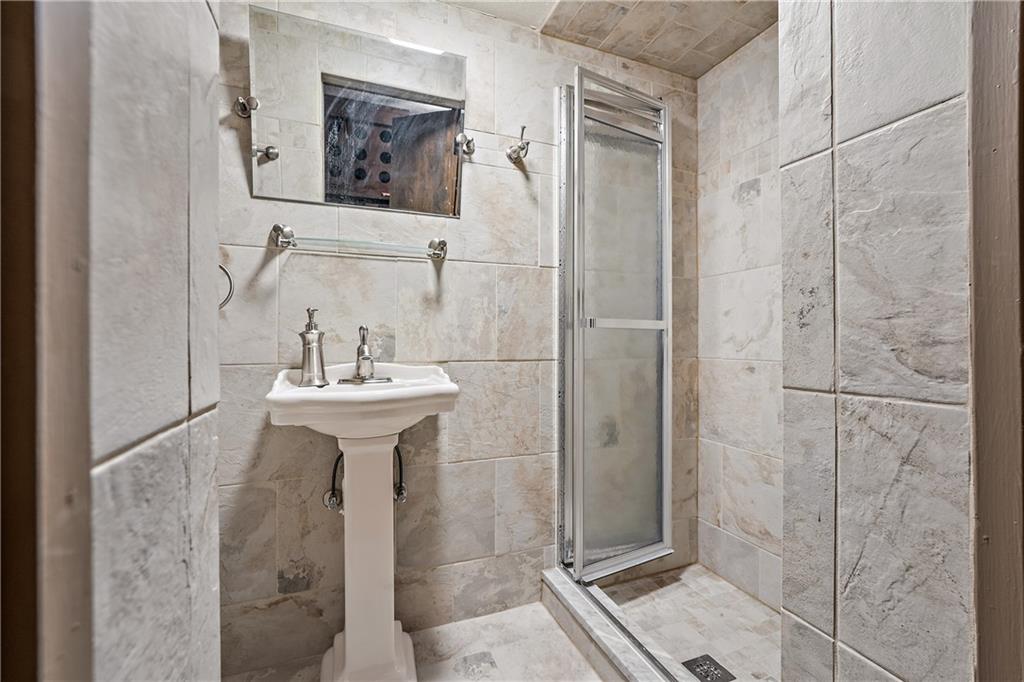 443 Belmont Road Butler, PA 16001 - Photo 22 of 25 Gallery Image 22