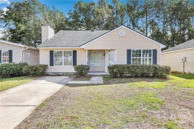 $1,900 | 305 Rushing Street, Richmond Hill, GA 31324