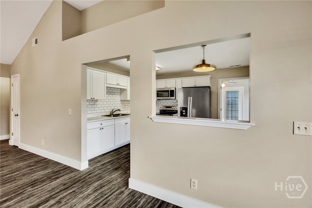 305 Rushing Street Richmond Hill, GA 31324 - Photo 4 of 31