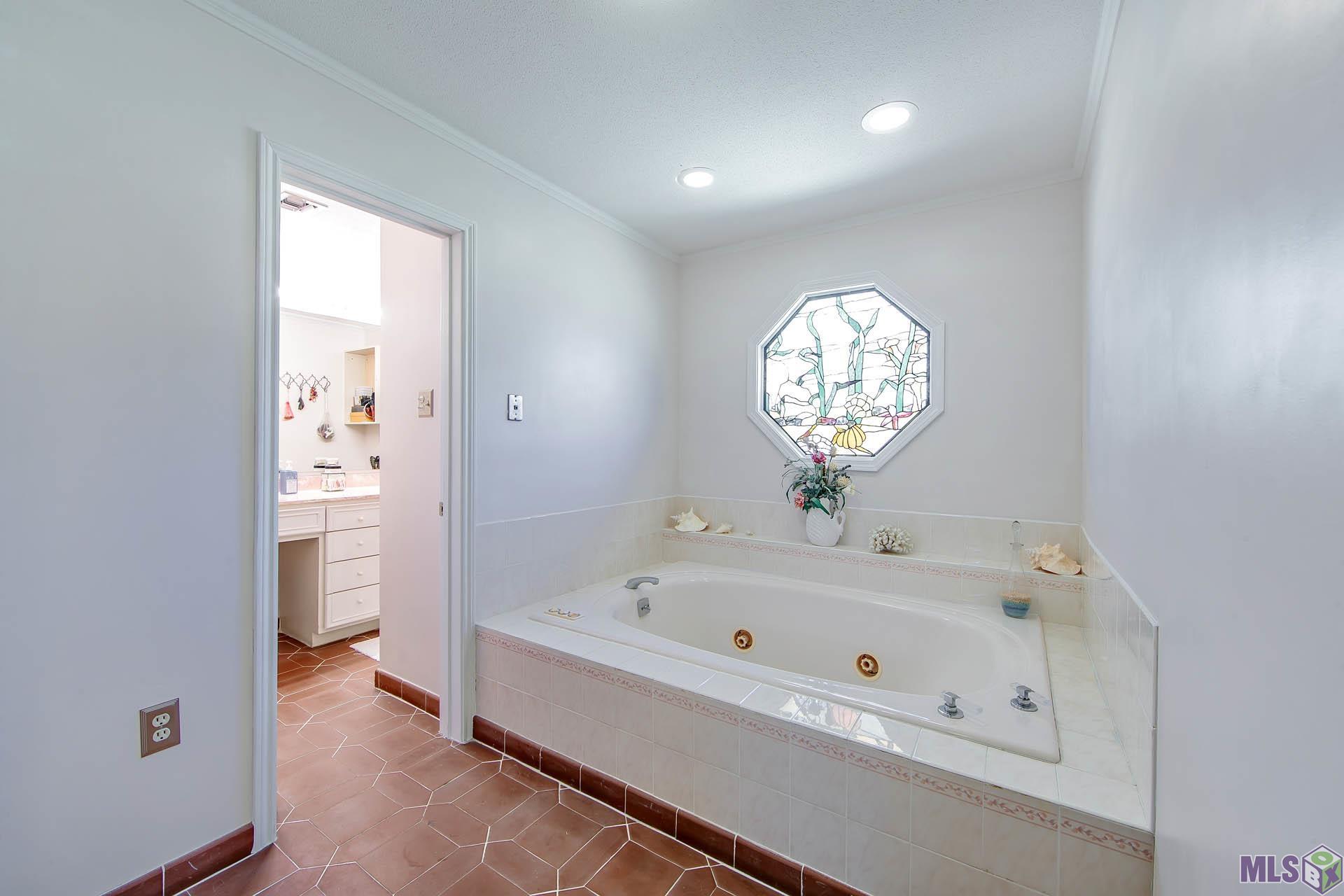 1814 Savanne Road Houma, LA 70360 - Photo 22 of 48 Gallery Image 22