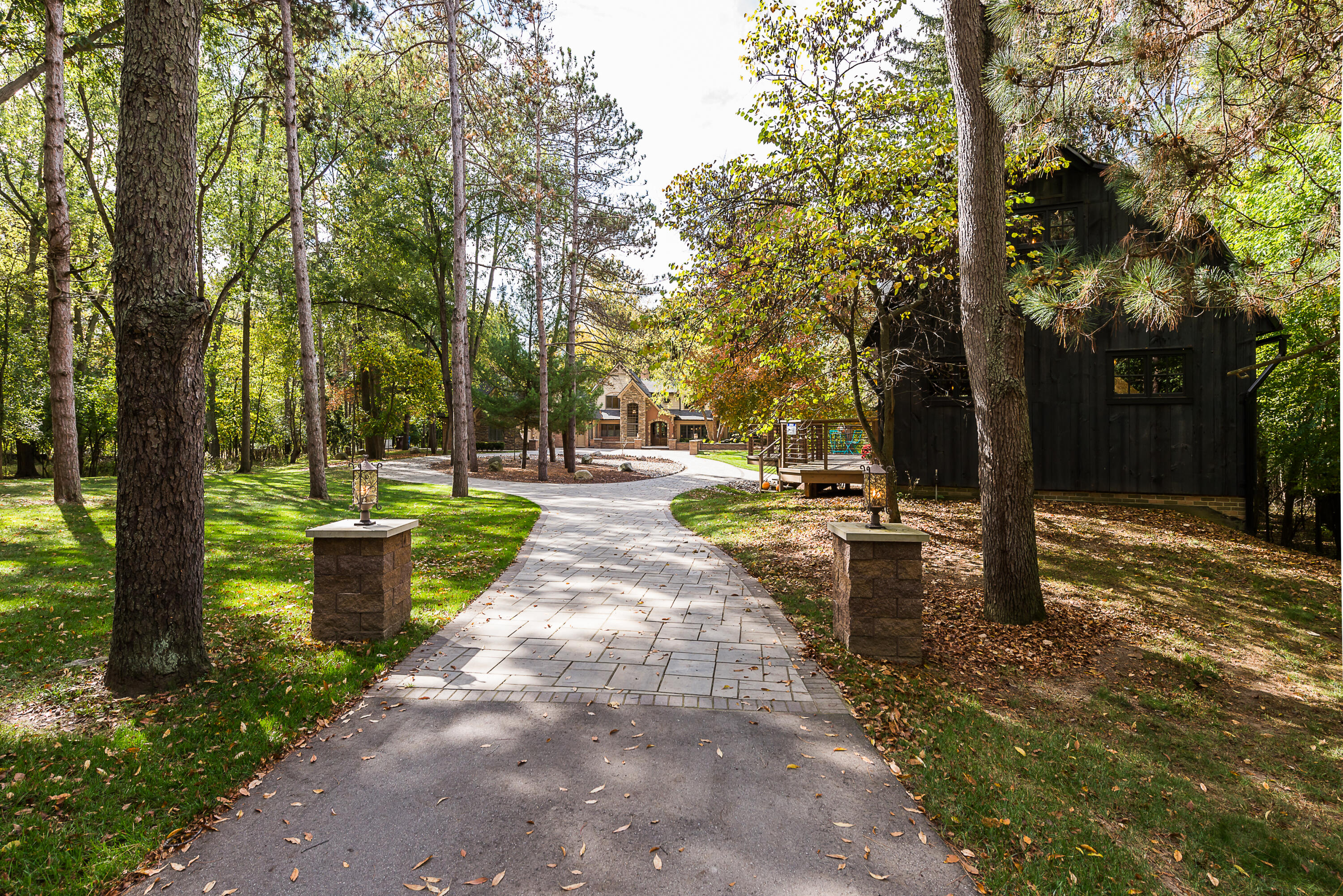 2891 Gale Road Ann Arbor, MI 48105 - Photo 2 of 48 DSC_3852