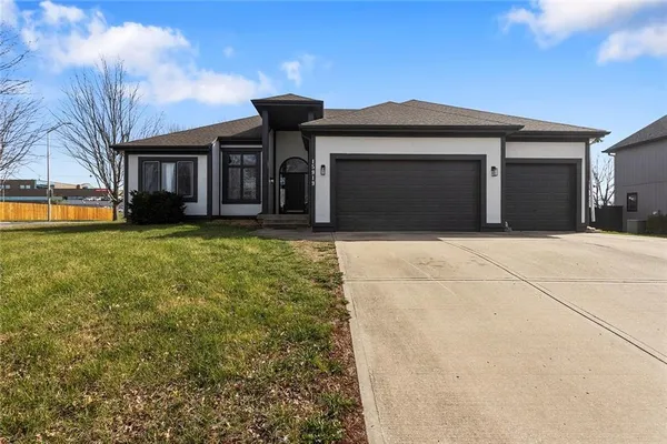 $449,000 | 15919 East 78th Street, Kansas City, MO 64139