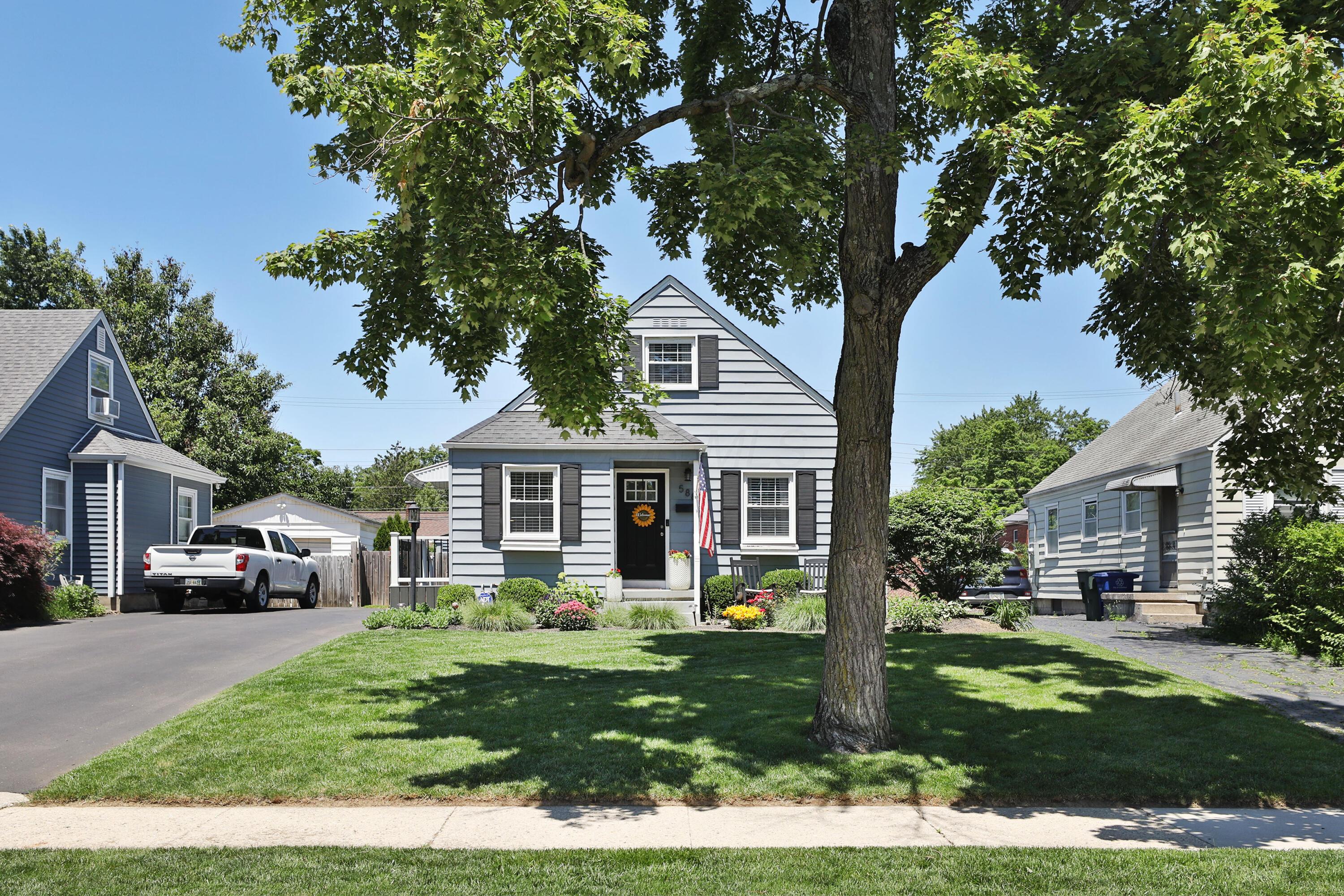 588 Chatham Road Columbus, OH 43214 - Photo 1 of 46