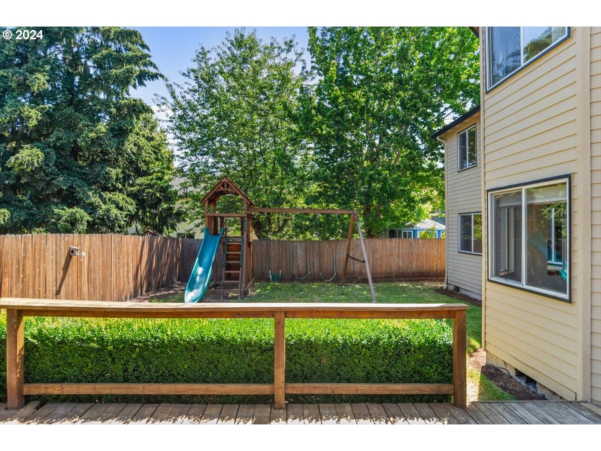 13175 Southwest Hanson Road Beaverton, OR 97008 - Photo 29 of 36 Backyard