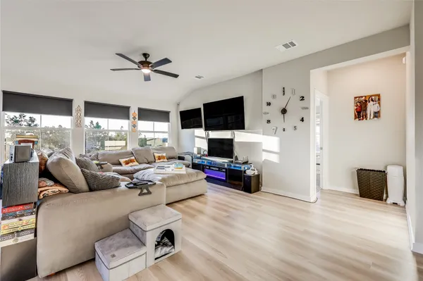 $390,000 | 3204 Mt Vernon Avenue, Leander, TX 78645