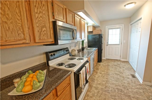 5420 Knob Road Nashville, TN 37209 - Photo 6 of 17