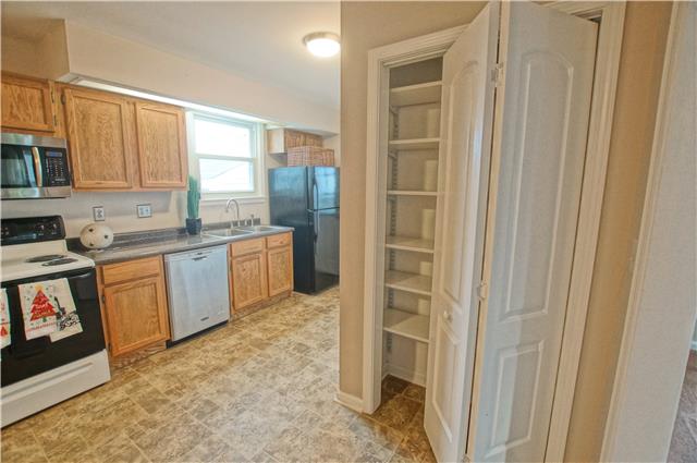5420 Knob Road Nashville, TN 37209 - Photo 7 of 17