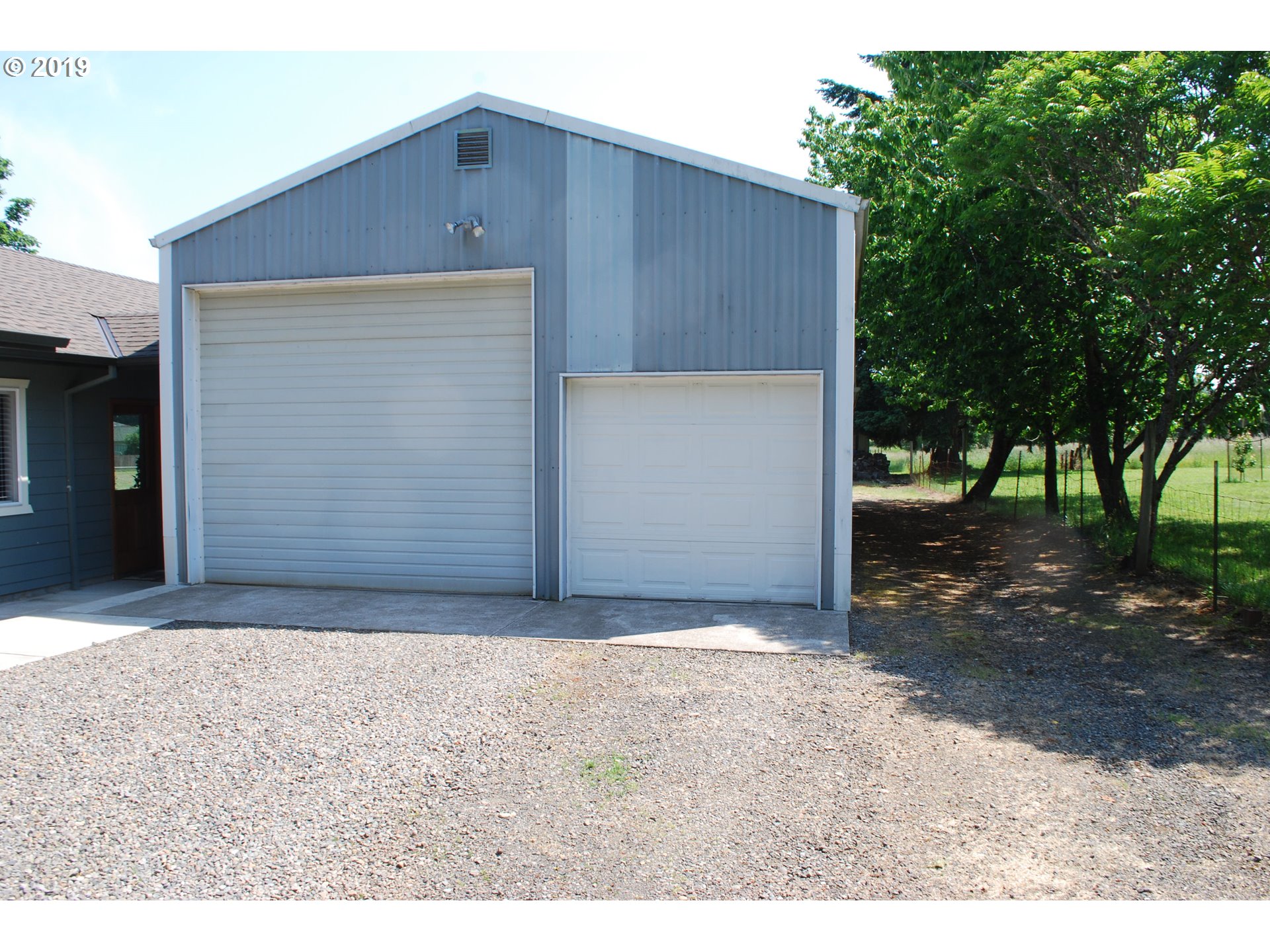 11090 Beutel Road Oregon City, OR 97045 - Photo 3 of 20 Gallery Image 3
