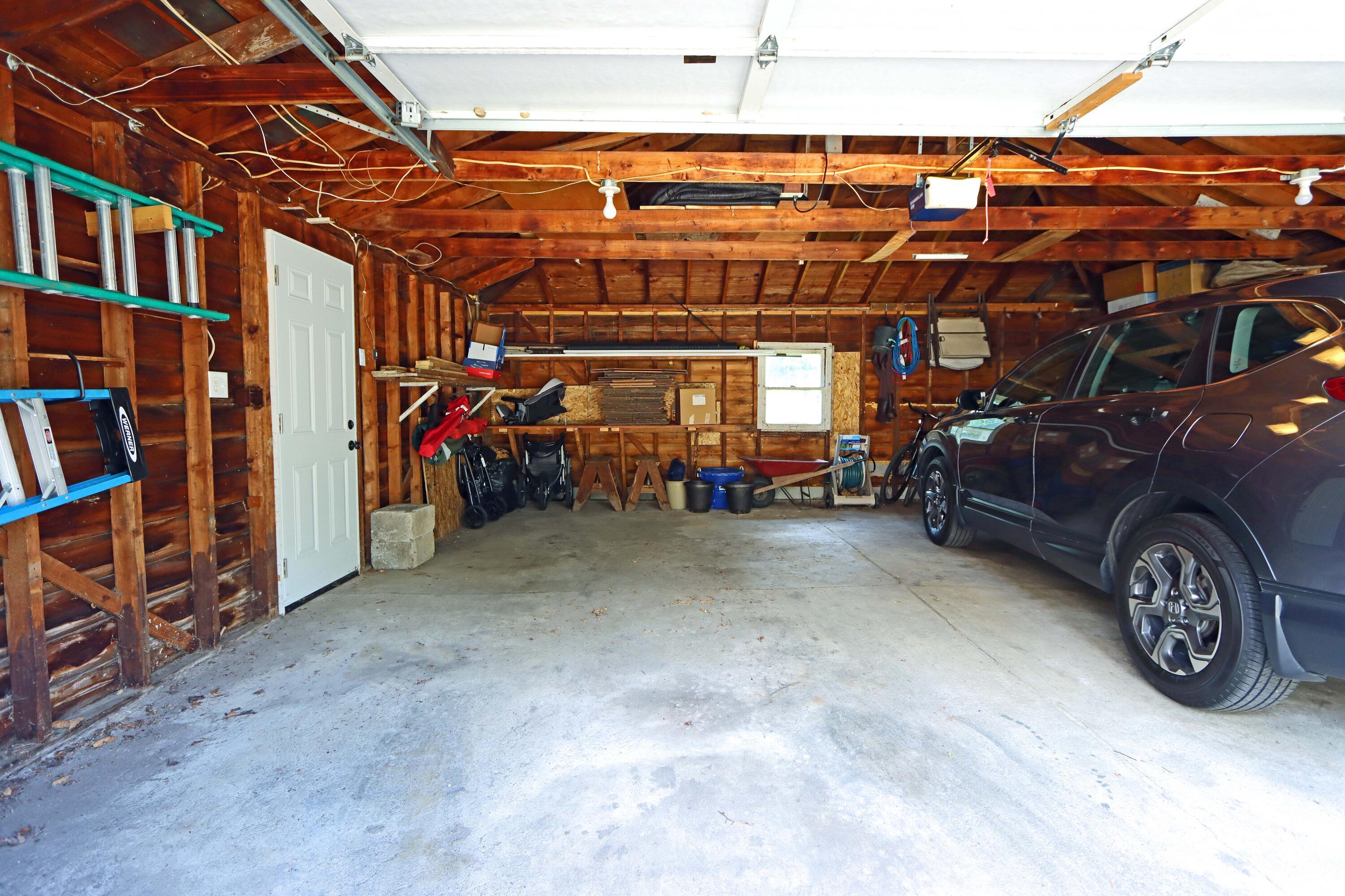 2717 Tudor Road Columbus, OH 43209 - Photo 41 of 51 Garage storage & utility door