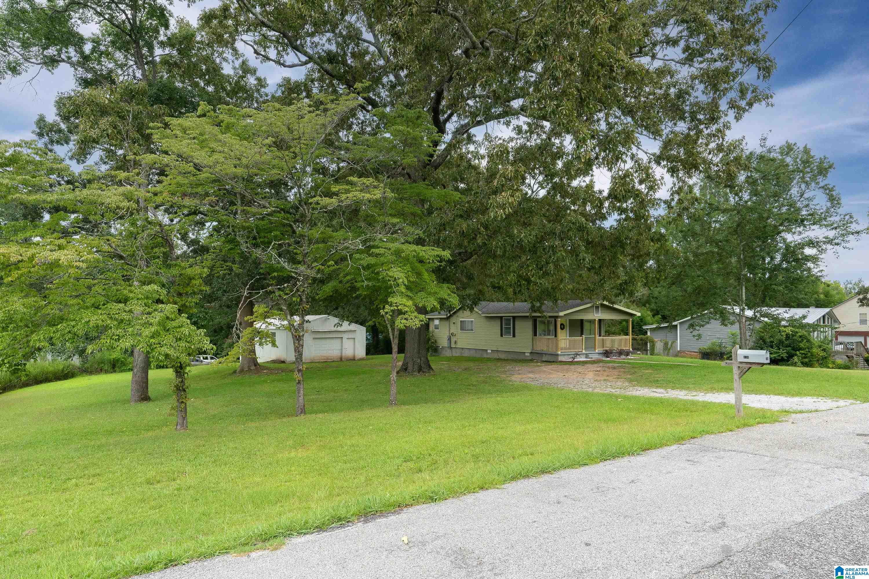 116 4th Avenue Pleasant Grove, AL 35127 - Photo 4 of 41