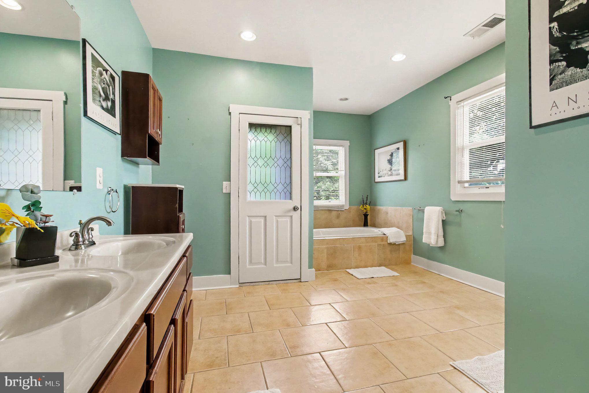 3504 Edgewood Road Baltimore, MD 21215 - Photo 39 of 57 Second floor Bathroom #3/Primary suite #2