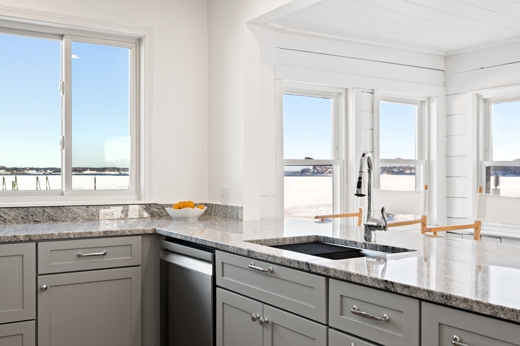 1 Shore Avenue Salem, MA 01970 - Photo 15 of 41