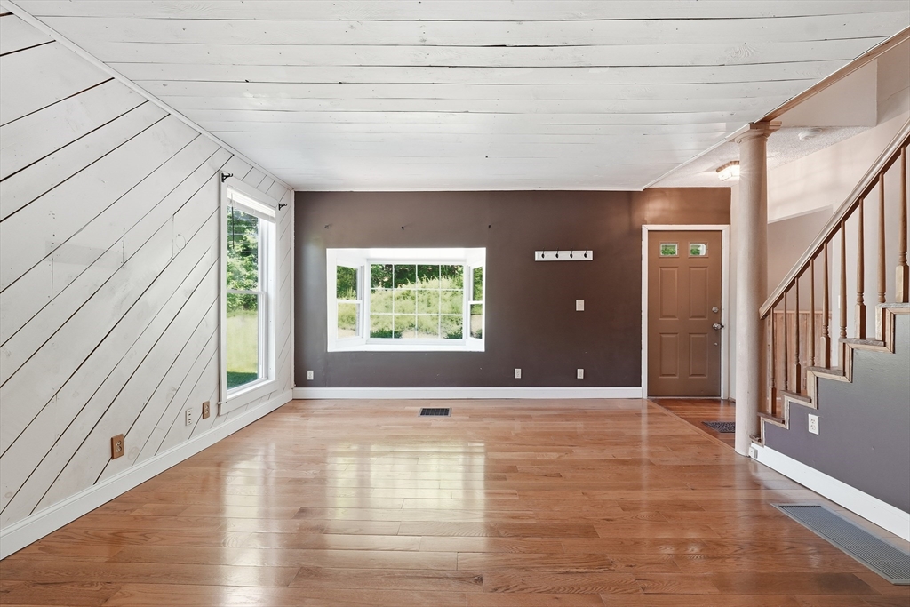 390 Main Street Hampden, MA 01036 - Photo 4 of 36