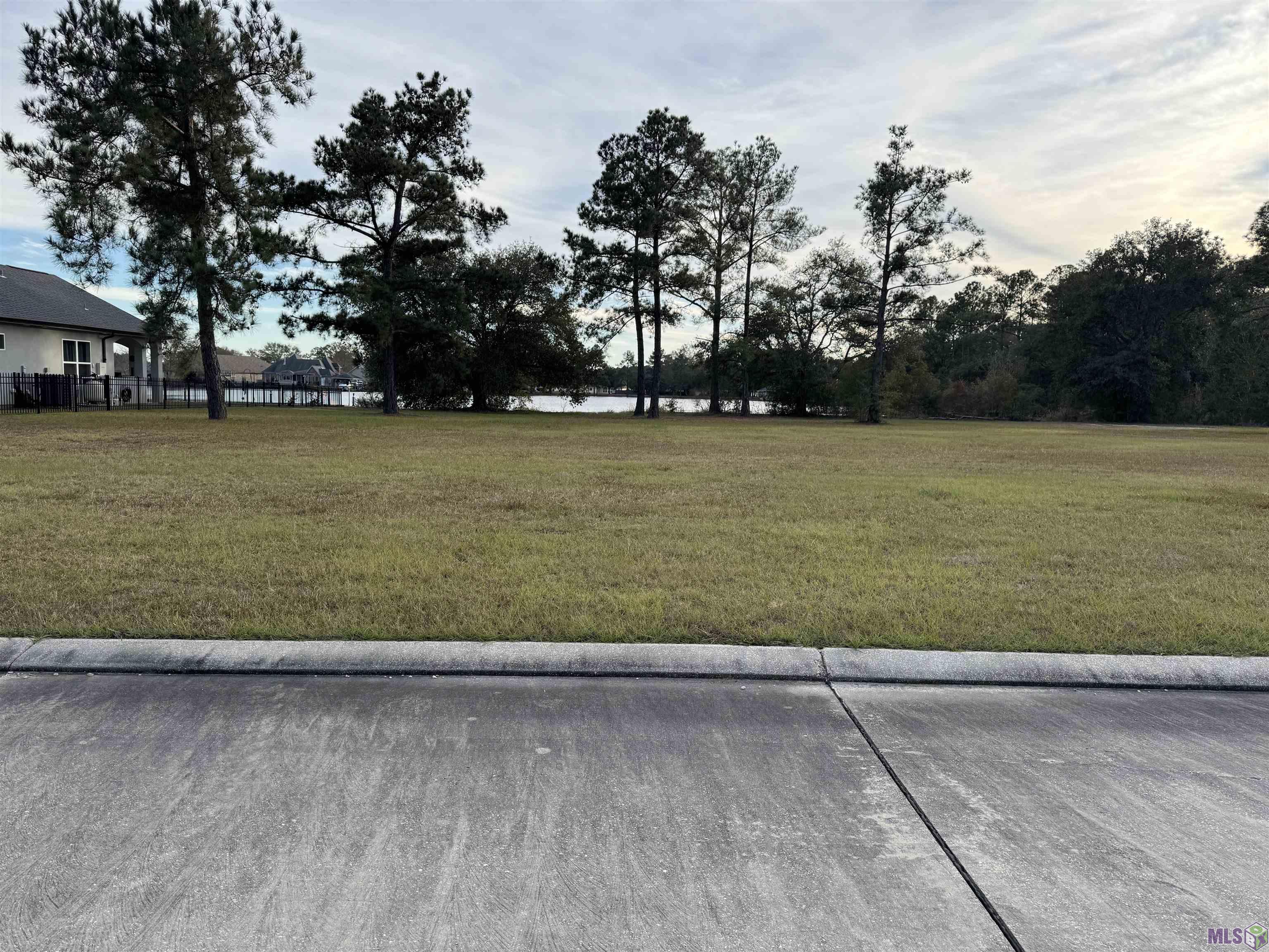 608 Ramsey Spring Drive Covington, LA 70435 - Photo 2 of 9