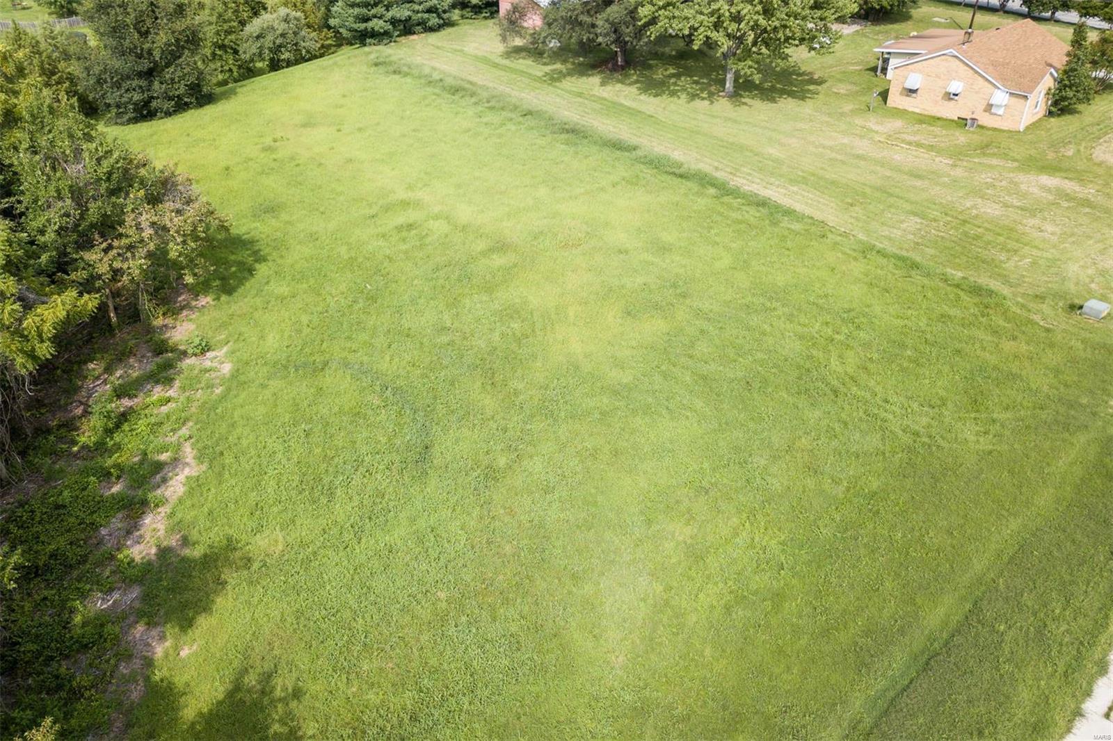 328 Milburn School Road O'Fallon, IL 62269 - Photo 4 of 10 Gallery Image 4