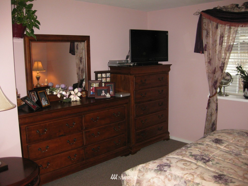 2105 Aberdeen Place Northeast Renton, WA 98056 - Photo 15 of 15 Gallery Image 15