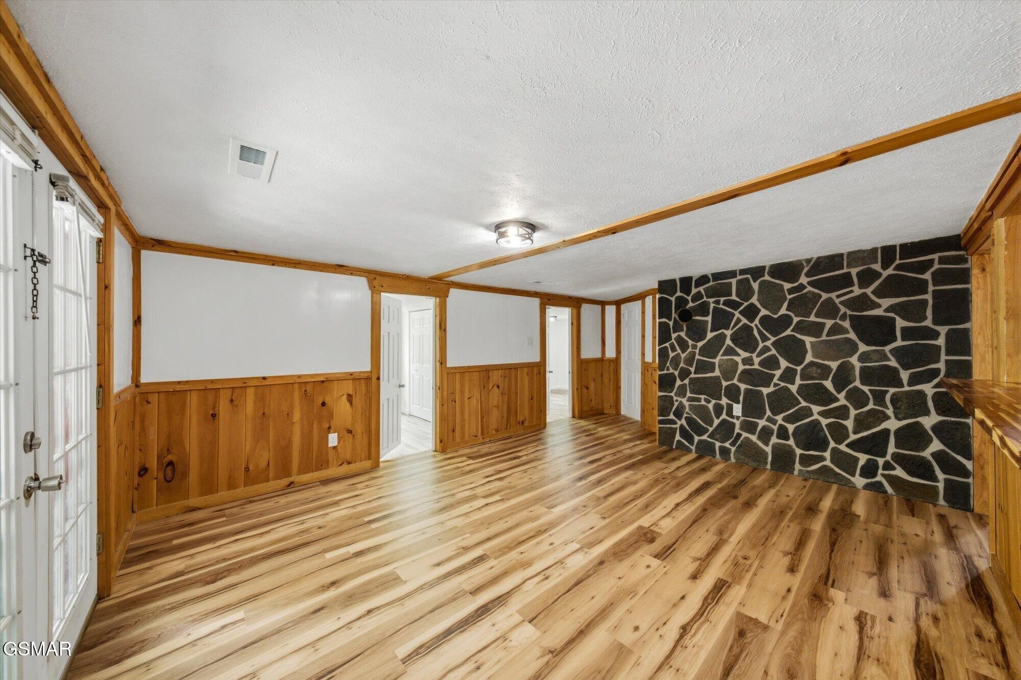 890 Indian Gap Road Sevierville, TN 37876 - Photo 14 of 24 Gallery Image 14