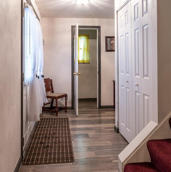 3682 School Road Murrysville, PA 15668 - Photo 4 of 24 Gallery Image 4