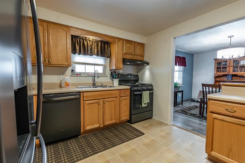3682 School Road Murrysville, PA 15668 - Photo 9 of 24 Gallery Image 9