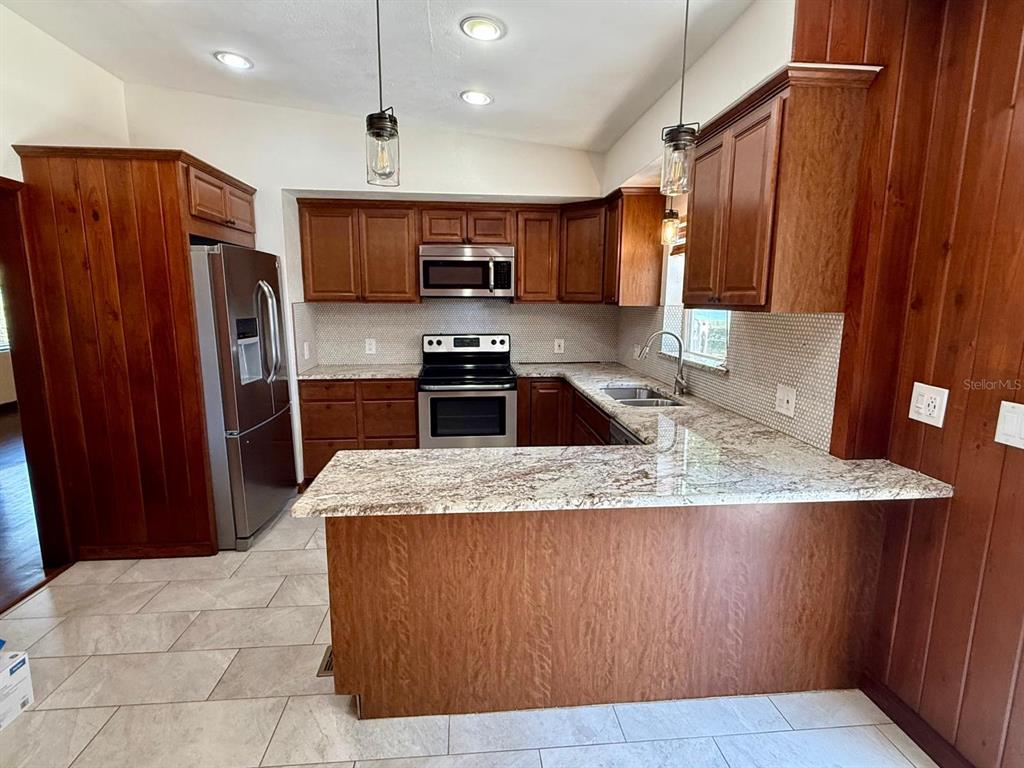 2819 Rogan Road Orlando, FL 32812 - Photo 17 of 21