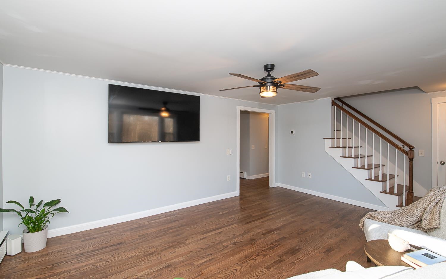 121 Hampstead Road Sandown, NH 03873 - Photo 16 of 60