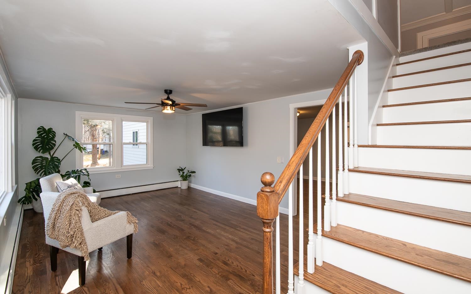 121 Hampstead Road Sandown, NH 03873 - Photo 17 of 60