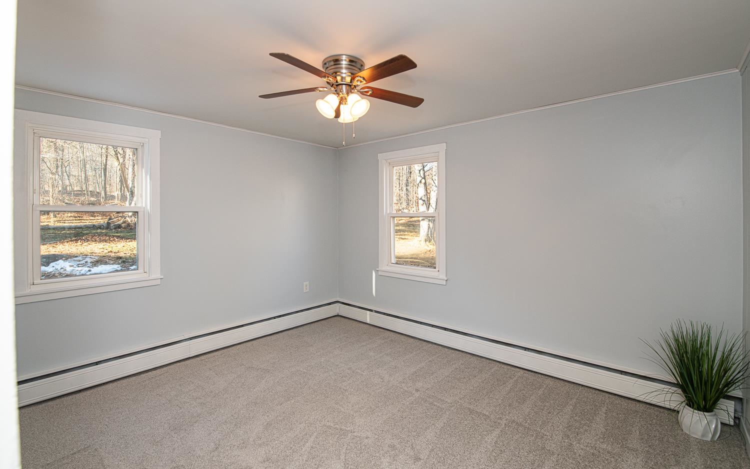 121 Hampstead Road Sandown, NH 03873 - Photo 21 of 60