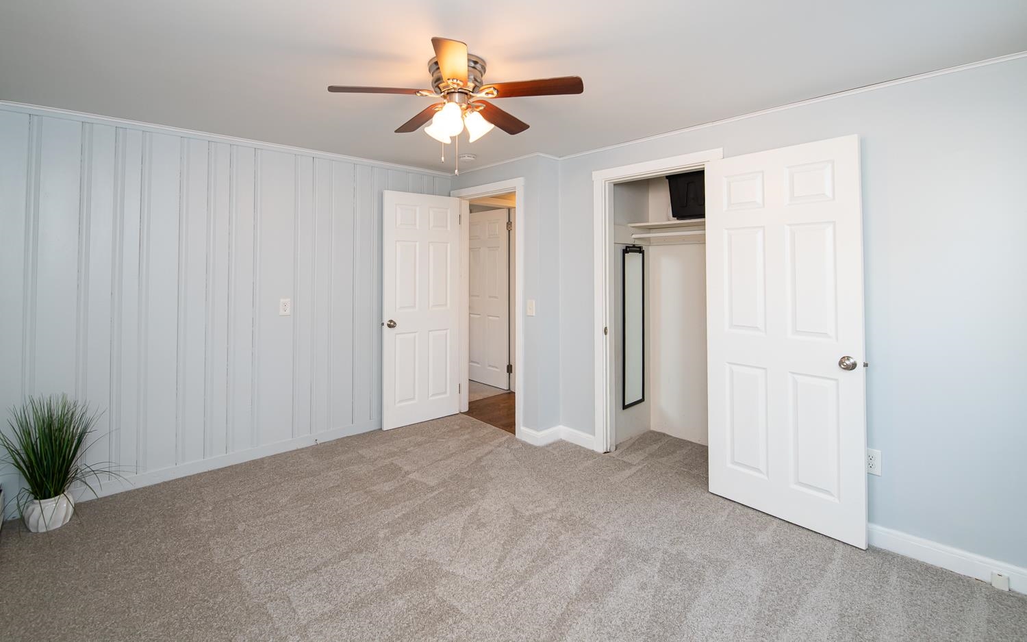 121 Hampstead Road Sandown, NH 03873 - Photo 22 of 60