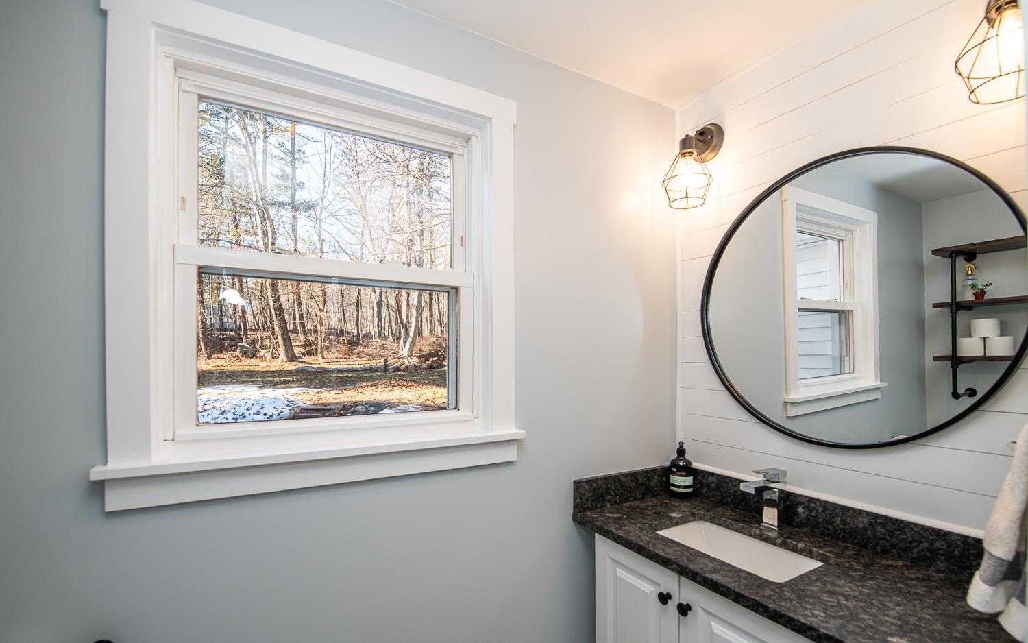 121 Hampstead Road Sandown, NH 03873 - Photo 32 of 60